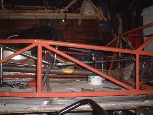 Transmission tunnel side